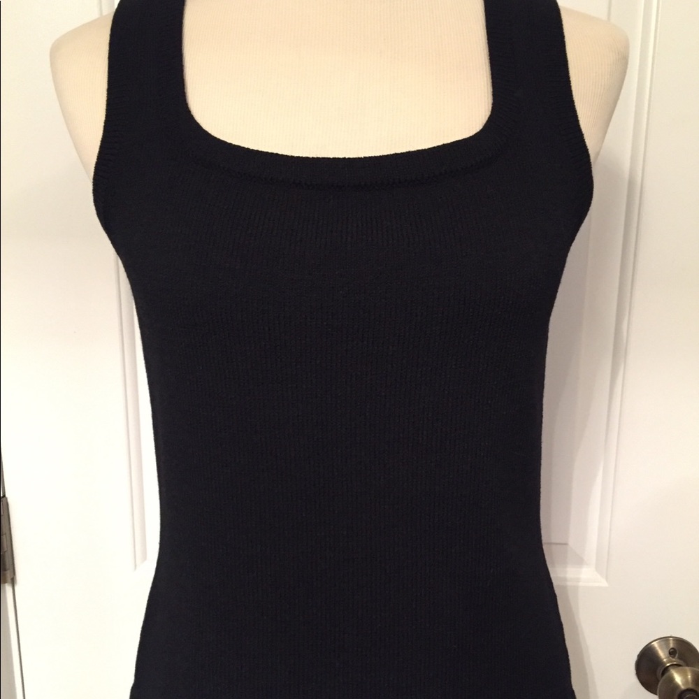 DONCASTER TOP KNIT TANK BLACK SQUARE NECKLINE Size M